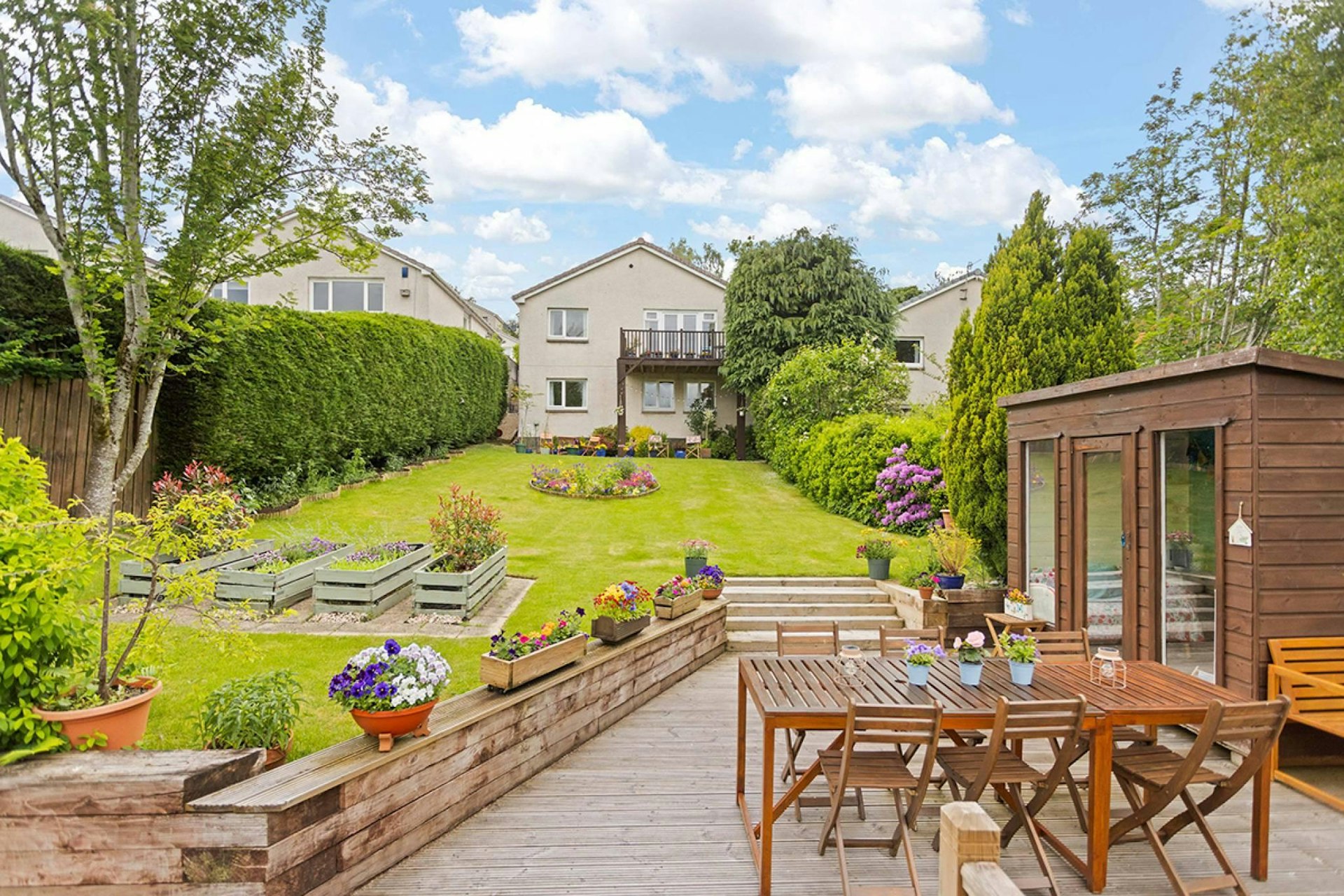 16 Waulkmill Drive, Penicuik, EH26 8LA