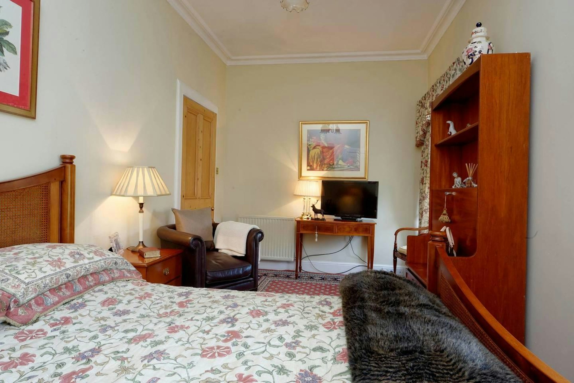 2 Douglas Terrace, , Lockerbie, DG11 2DZ McEwan Fraser Legal