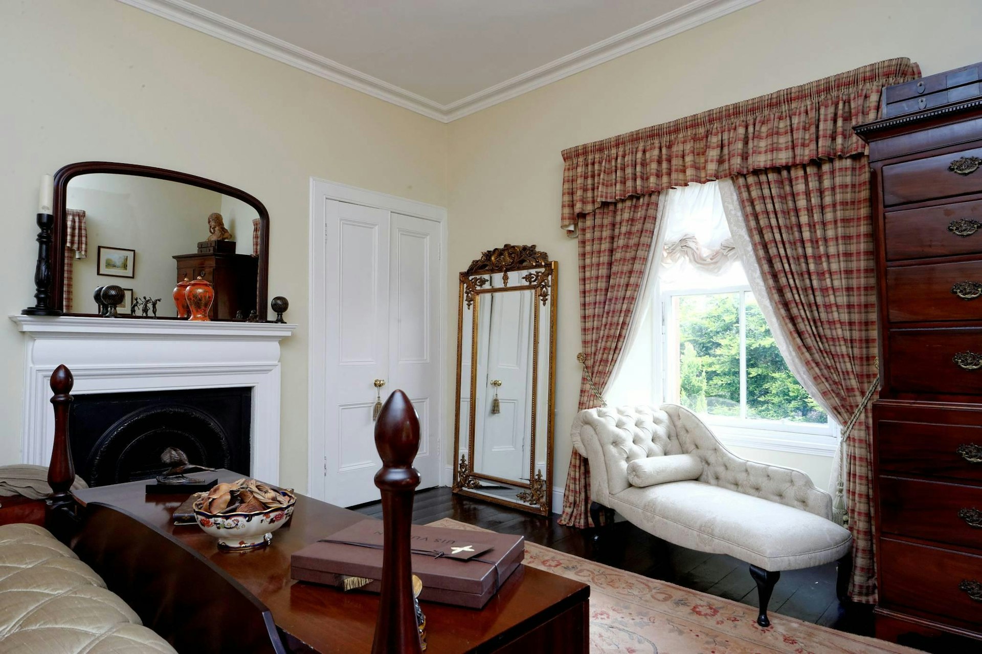 2 Douglas Terrace, , Lockerbie, DG11 2DZ McEwan Fraser Legal