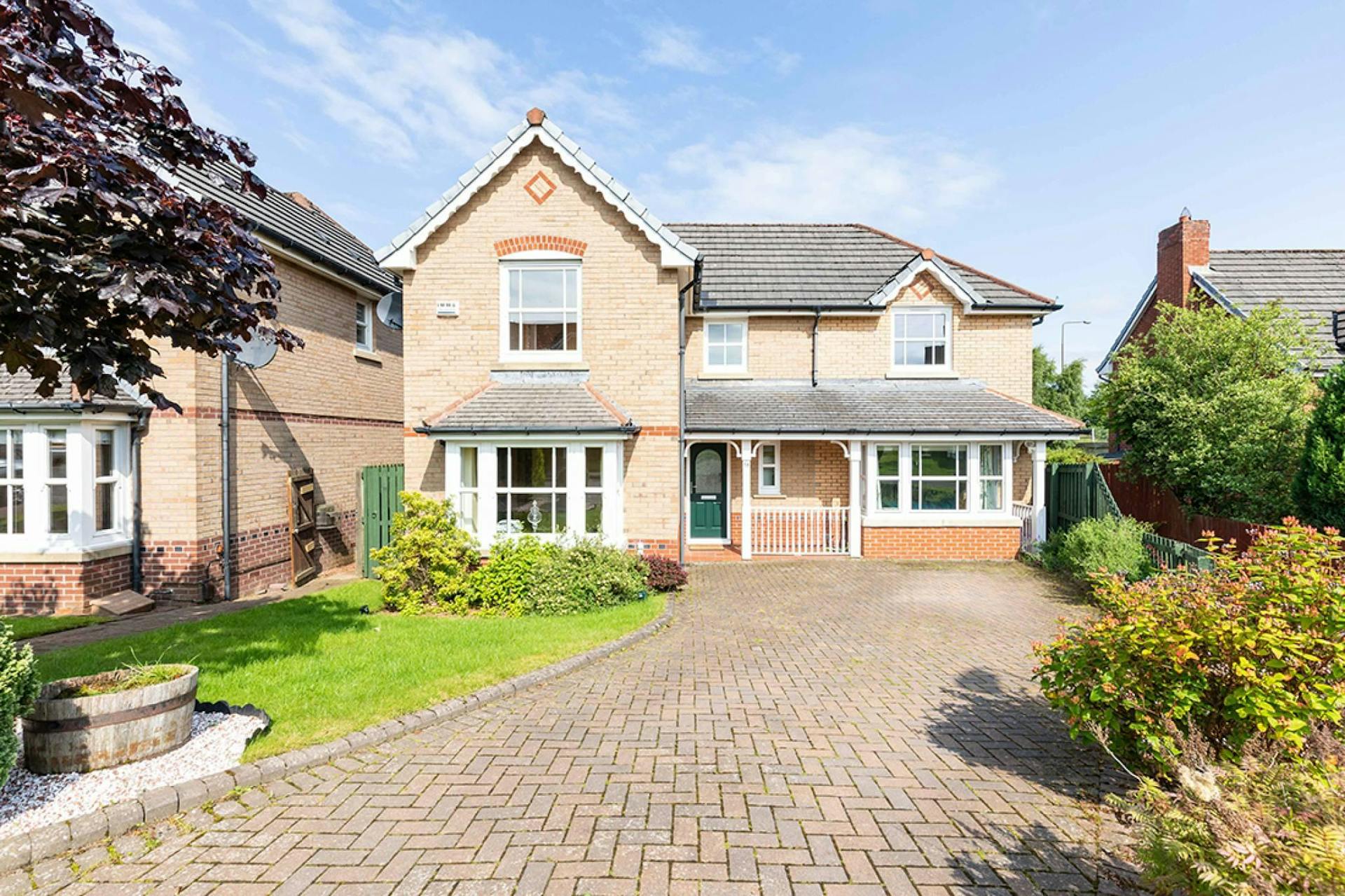 58 Tantallon Gardens, Livingston, EH54 9AT McEwan Fraser Legal