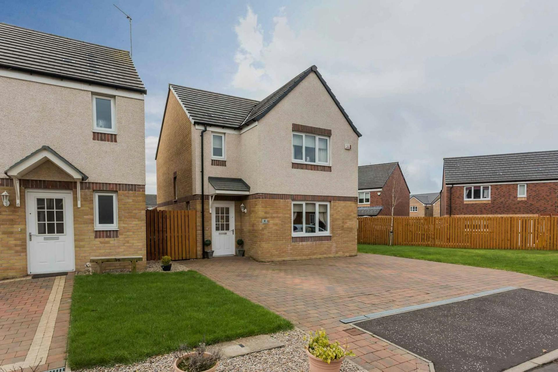 4 Hillhead Crescent, Paisley, PA3 3FF McEwan Fraser Legal