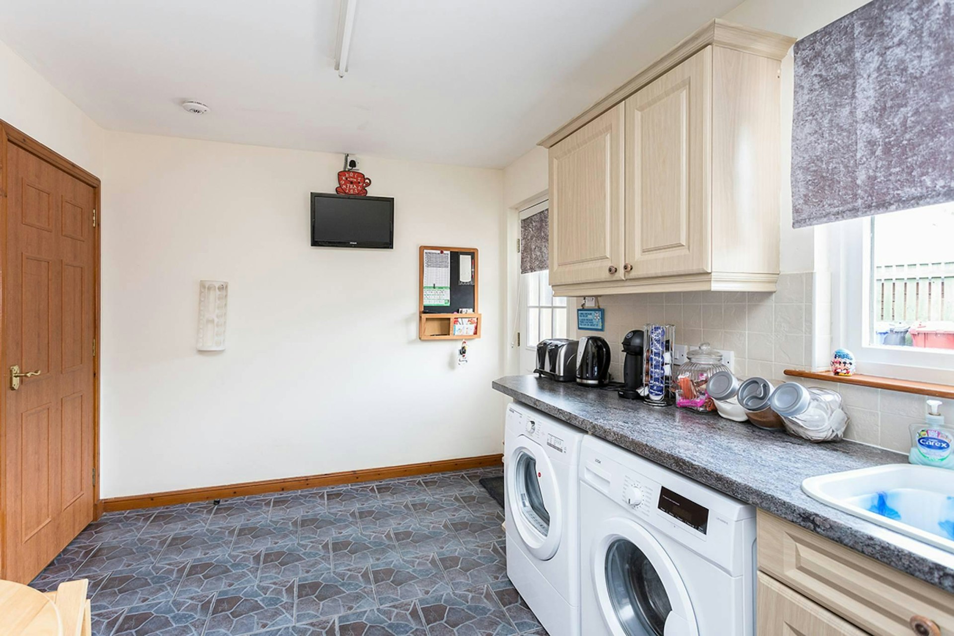 1 Ballumbie Gardens, Dundee, DD4 0NR McEwan Fraser Legal