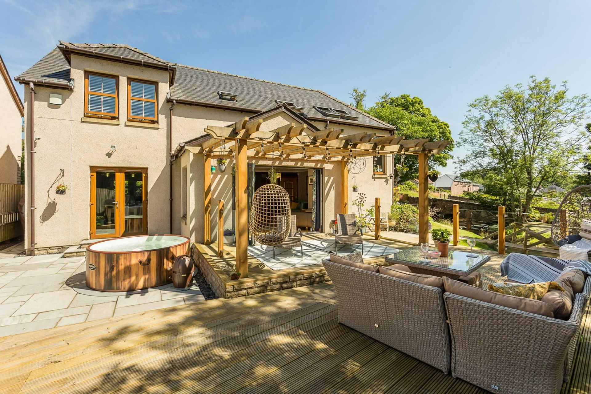 1 Salmons Leap, Kingoldrum, Kirriemuir, DD8 5HG McEwan Fraser Legal