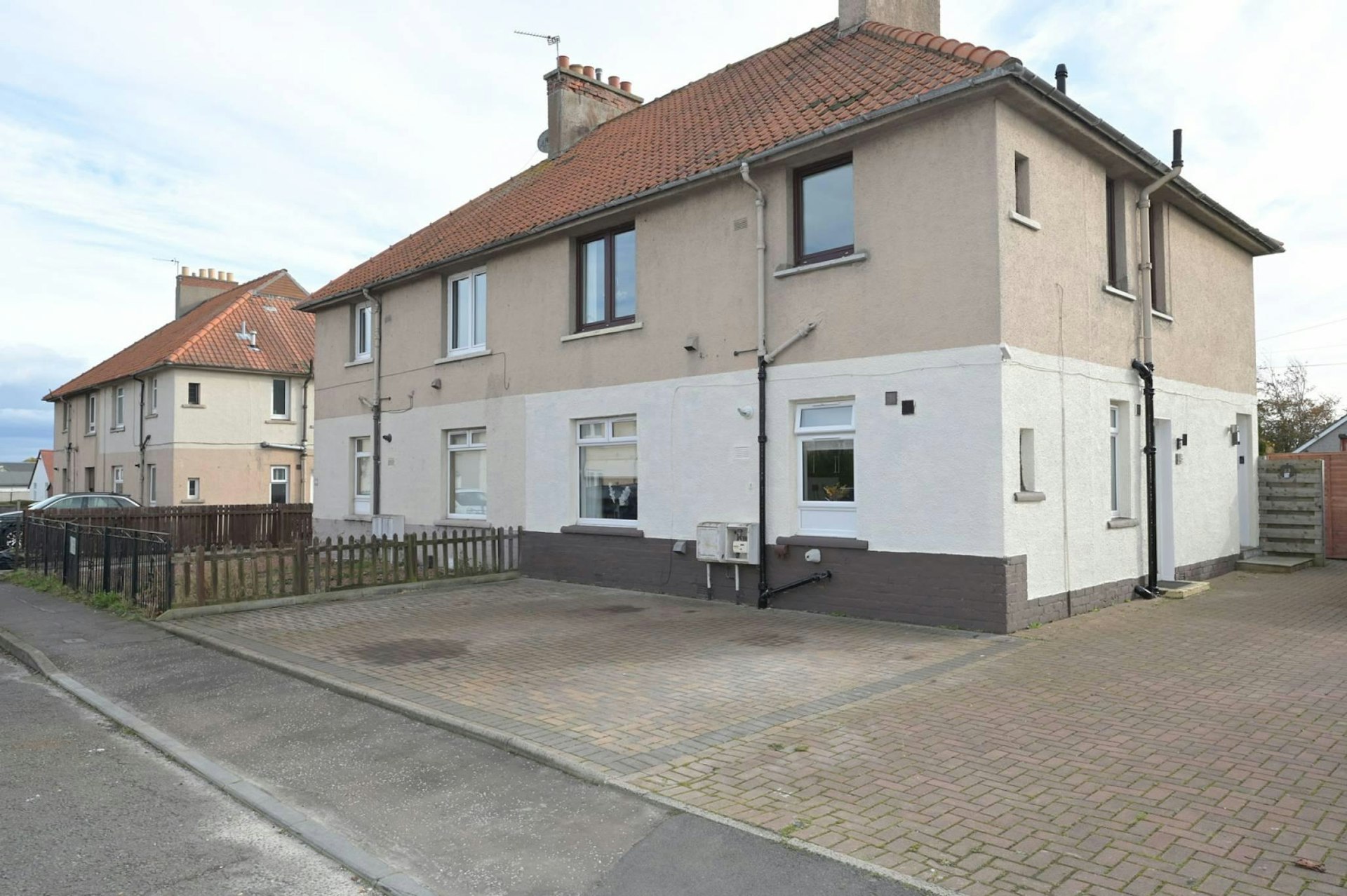 21 Kennington Avenue, Loanhead, Edinburgh, EH20 9HZ