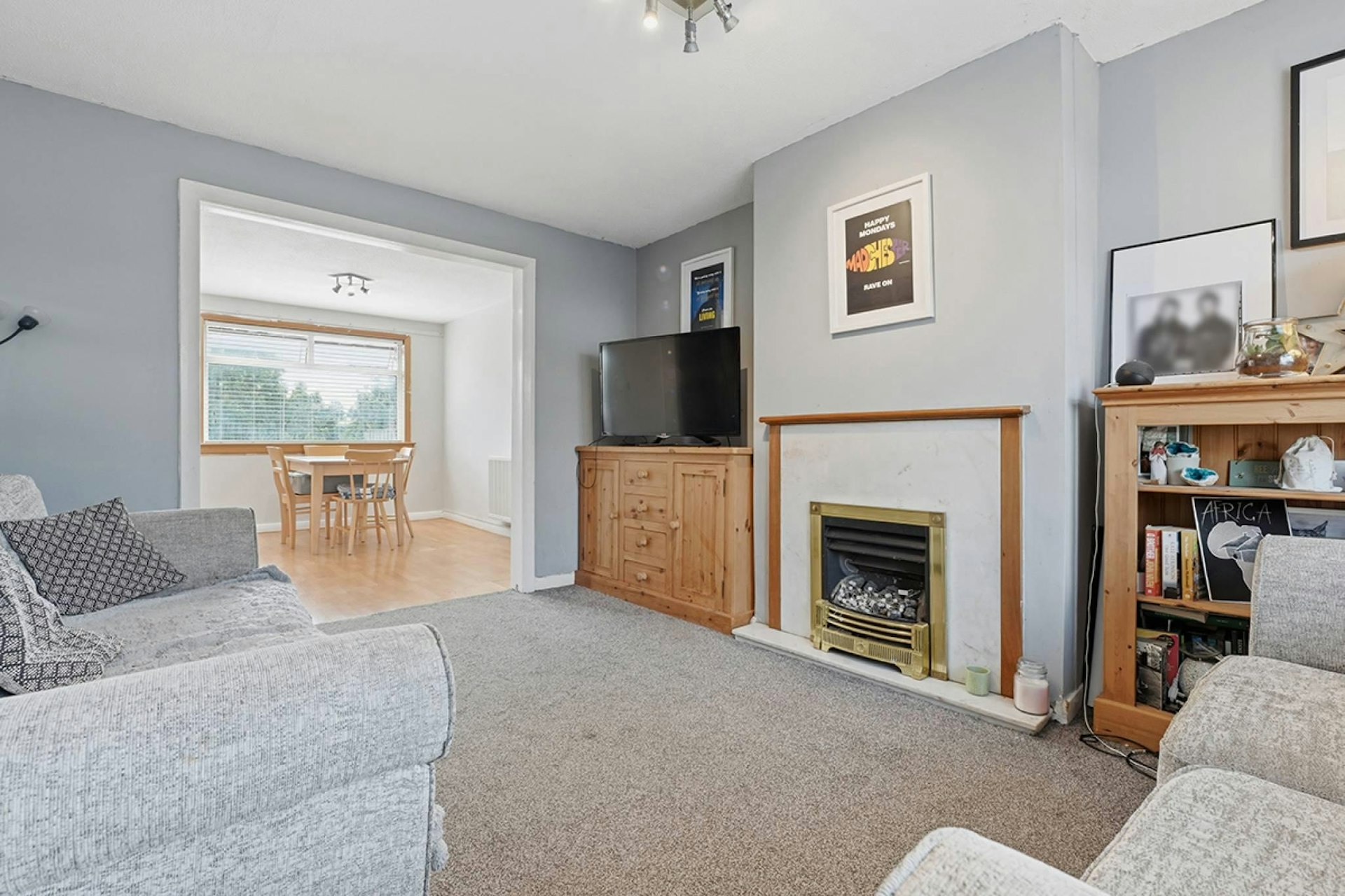25 Muirhead Place, Penicuik, EH26 0LE