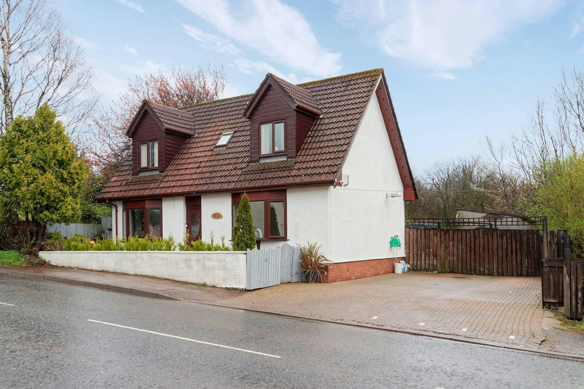 Donheath Cottage Beith Road, Glengarnock, Beith, KA14 3BJ