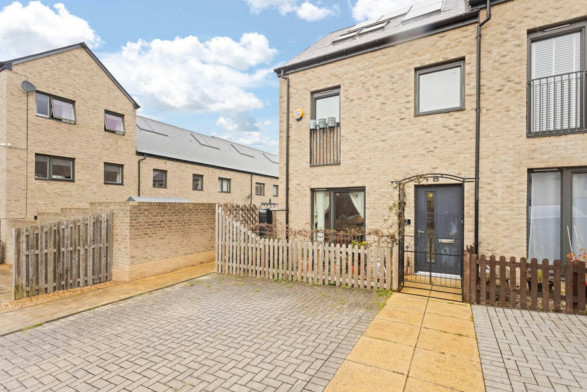 12 Lairdship Drive, Sighthill, Edinburgh, EH11 4FL