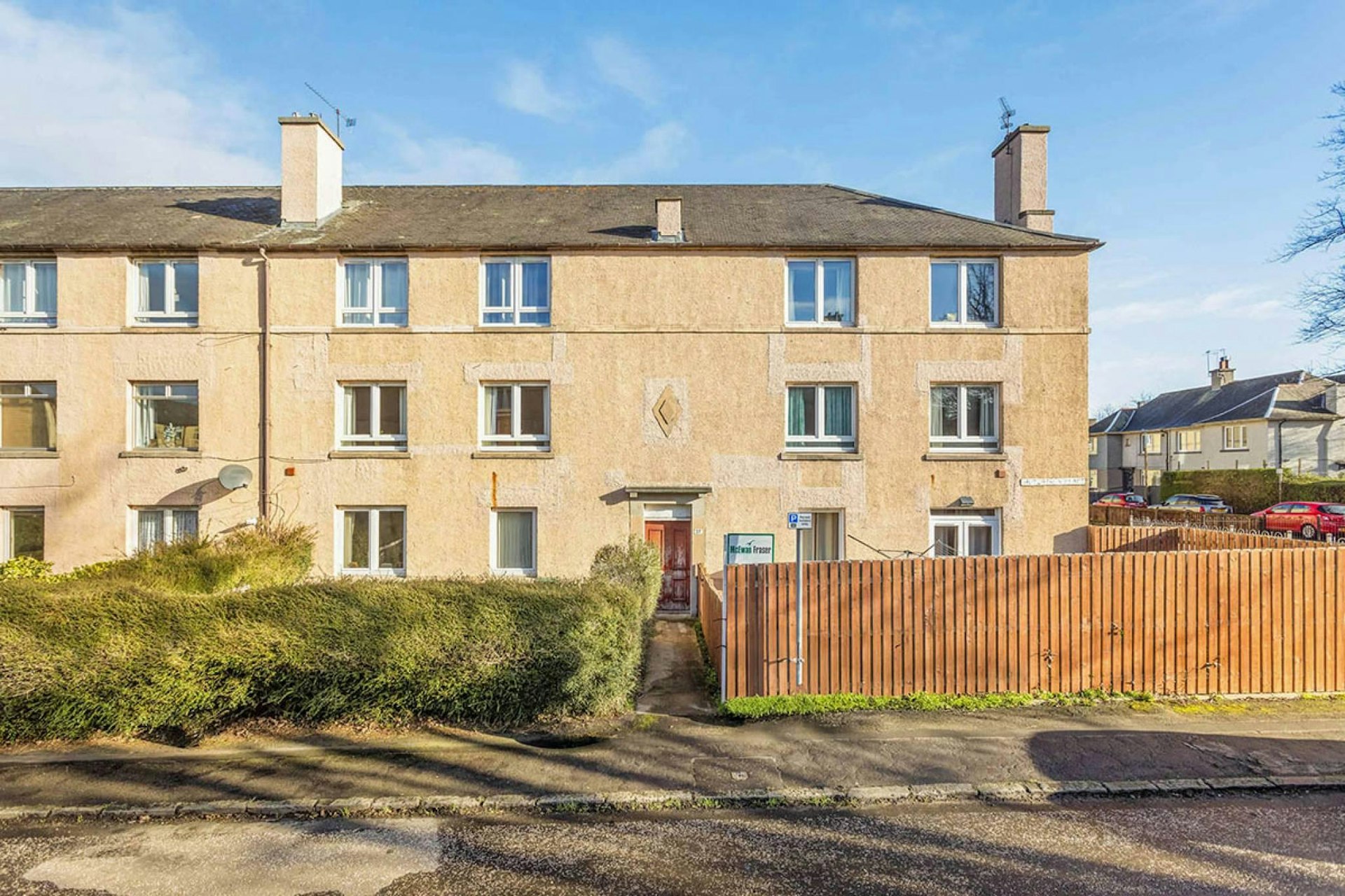 27/3 Hutchison Place, Edinburgh, EH14 1QJ