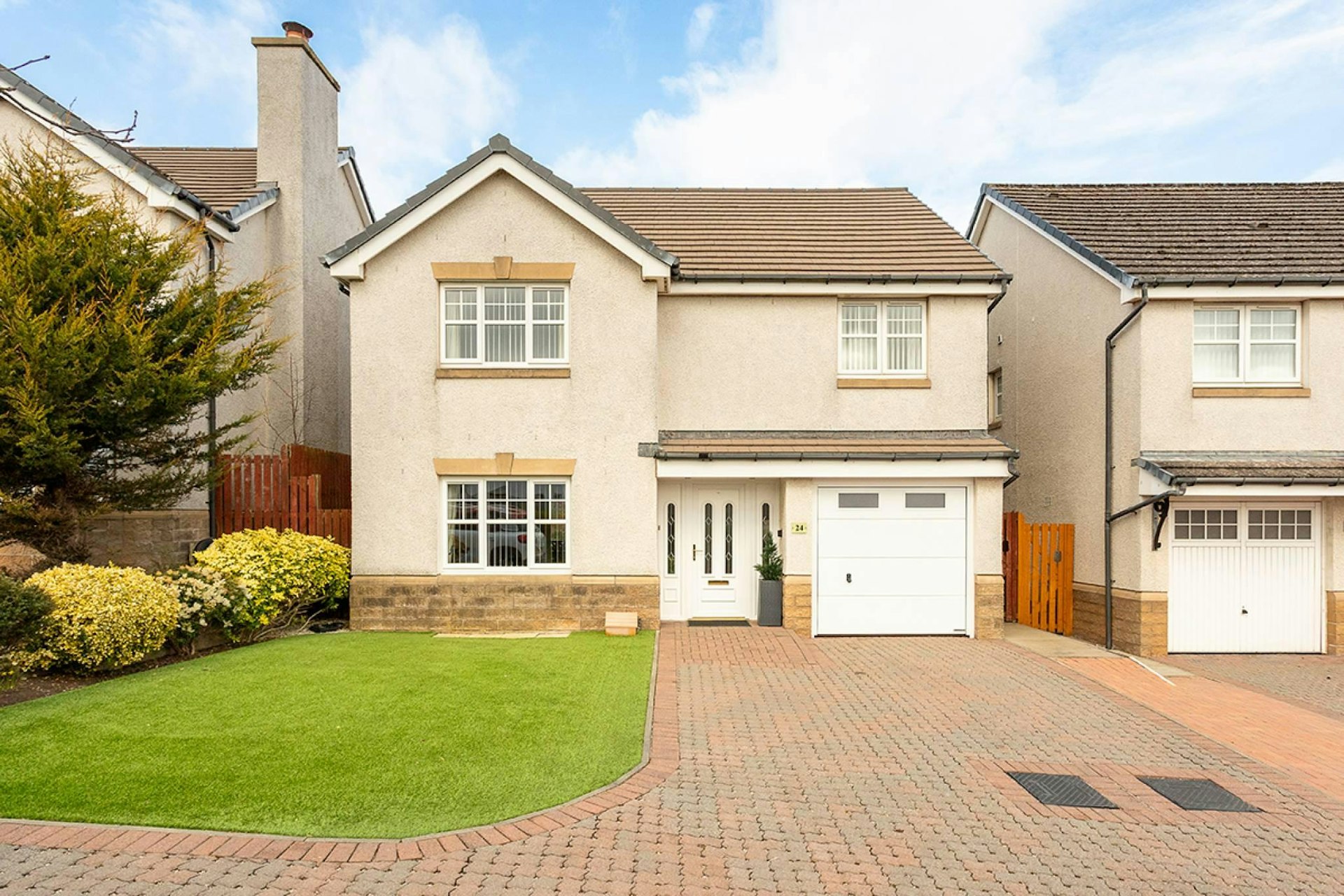 24 Prosen Bank, Carnoustie, DD7 6GX
